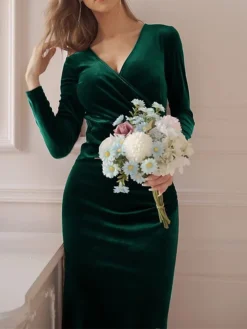 Women‘s Christmas Prom Dress Party Dress Velvet Dress Long Dress Maxi Dress Black Wine Dark Green Long Sleeve Pure Color Ruched Spring Fall Winter V Neck Fashion Winter Dress Birthday Evening Party 31 Women‘s Christmas Prom Dress Party Dress Velvet Dress Long Dress Maxi Dress Black Wine Dark Green Long Sleeve Pure Color Ruched Spring Fall Winter V Neck Fashion Winter Dress Birthday Evening Party -Party Prom Dresses Sales Store bwdqwa1691402338200